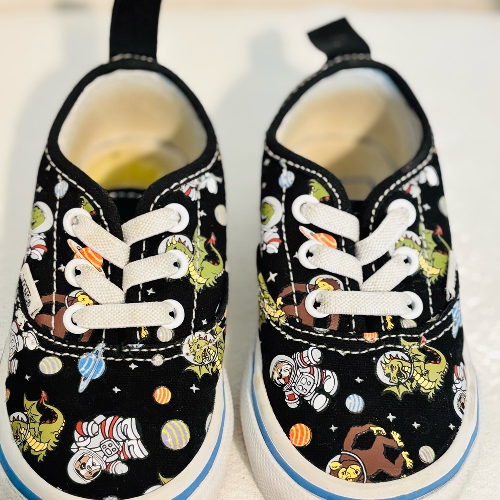 VANS Authentic Cosmic Zoo Glow in the Dark Shoes Elastic Lace Toddler Size 5